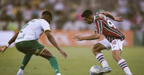 Flu e Bragantino vencem e respiram na luta contra o rebaixamento