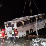 Acidente de ônibus na Noruega deixa três turistas mortos em nevasca