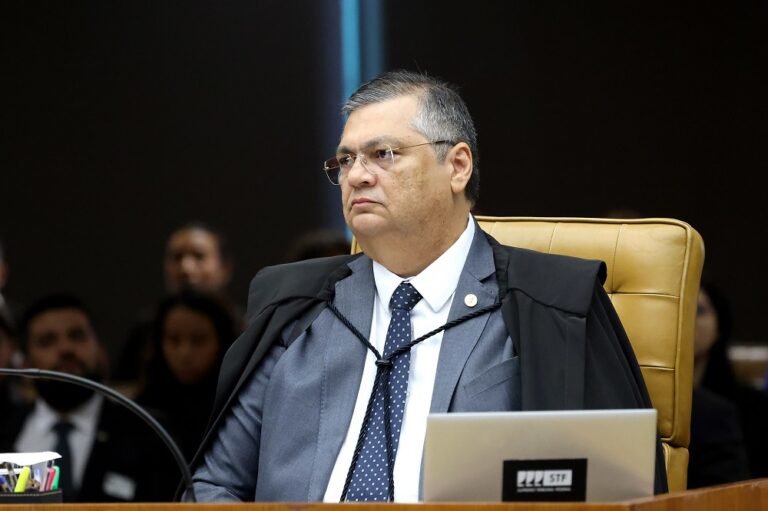 Dino nega pedido da AGU para mudanças de regras para pagamento de emendas parlamentares