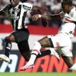 Brasileirão: Nacional transmite jogo decisivo Botafogo x São Paulo