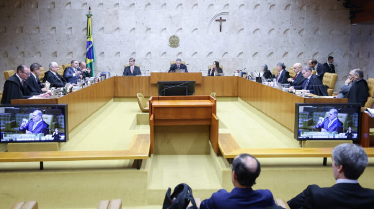 Dias Toffoli conclui voto e STF suspende julgamento sobre responsabilidade de redes sociais