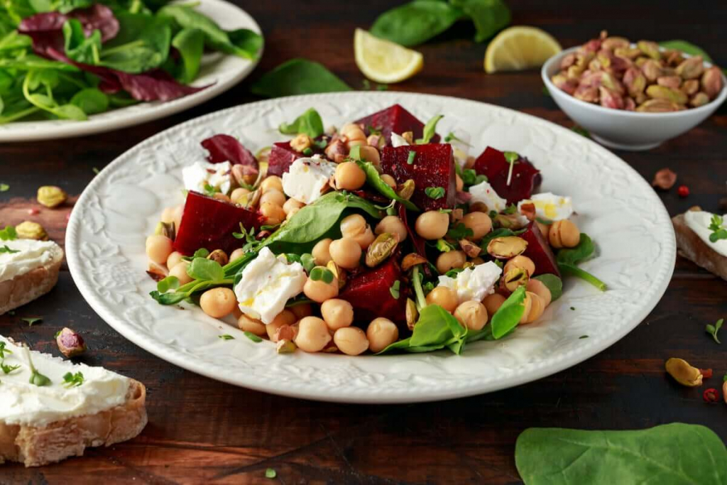 7 receitas de saladas para o Ano-Novo