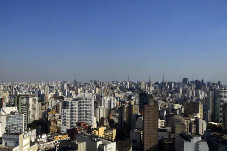 Sul do Brasil entra em alerta para chuvas intensas nesta sexta