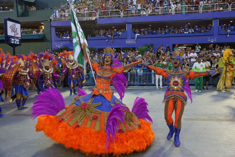 Saiba mais sobre o Carnaval dos grupos de acessos do Rio