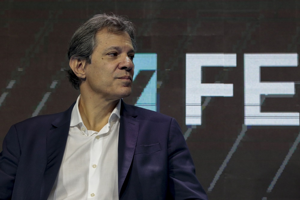 Haddad celebra aprovação da Reforma Tributária como marco para a economia brasileira