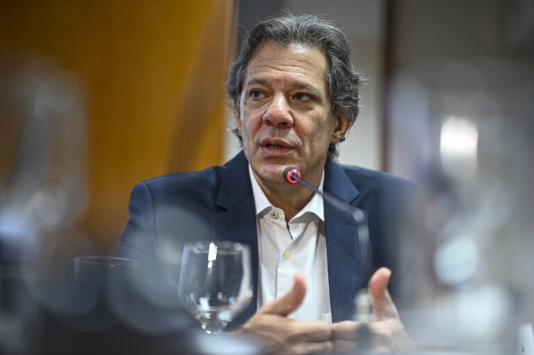 Haddad reafirma compromisso com arcabouço fiscal e diz que não pretende fazer alterações