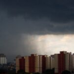 São Paulo tem previsão de chuva forte com vento e granizo