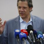 Haddad diz que câmbio é flutuante e dólar vai se acomodar