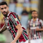 Renato Augusto revelou que deseja ficar no Fluminense até finalização do contrato