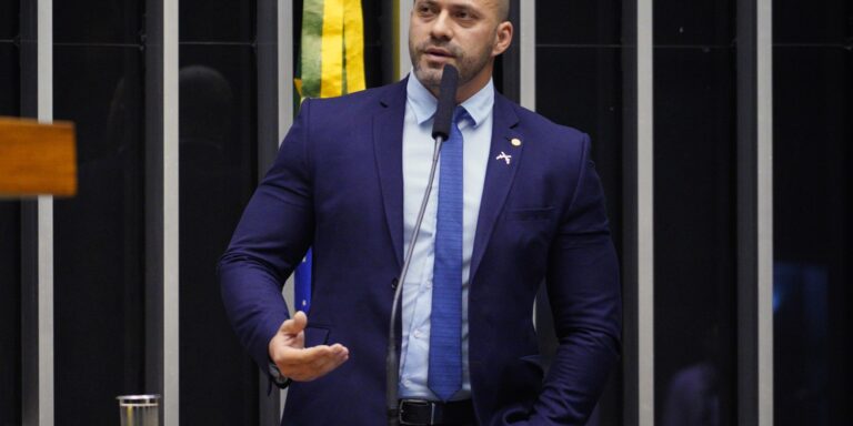 Moraes diz que Daniel Silveira usou ida ao hospital como álibi