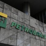 Primeira plataforma flutuante da Petrobras pode começar operação antes de 2030