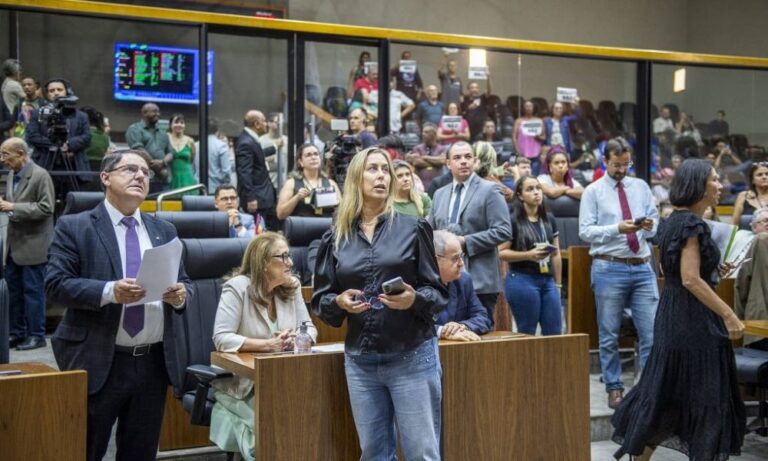 Câmara Municipal de Porto Alegre aprova projeto de lei sobre escola sem partido