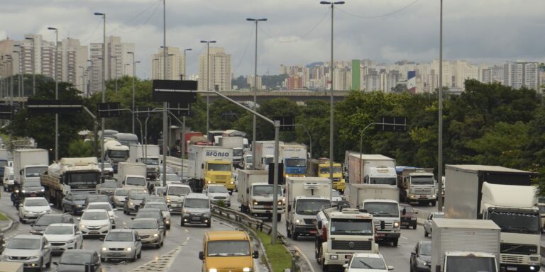 Capital paulista terá que apresentar cronograma para mudar nomes de ruas