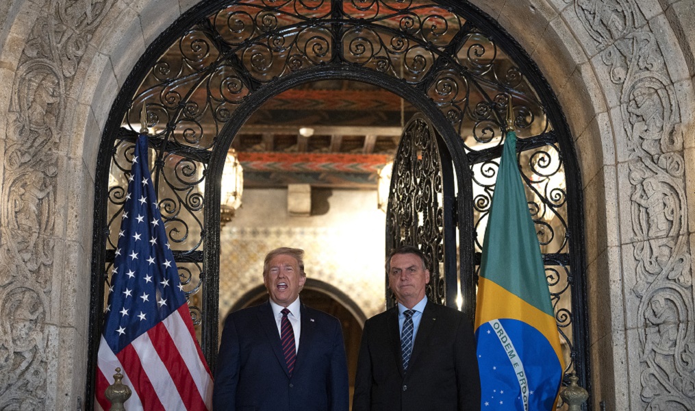 Moraes nega recurso de Bolsonaro e mantém proibição de viagem para posse de Trump