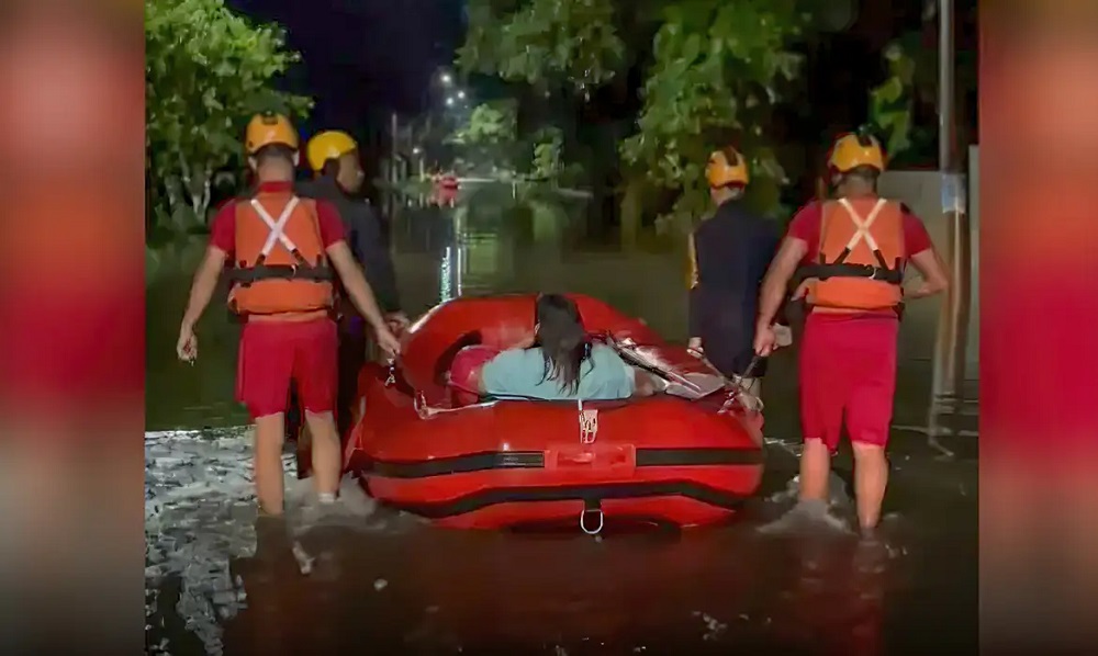 Fortes chuvas no litoral paulista deixam mais de 200 desabrigados em Peruíbe