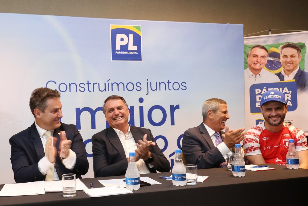 Bolsonaro convoca deputados do PL para reunião pré-eleição na Câmara