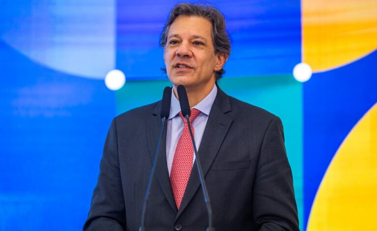 Haddad diz que governo negocia com TCU para desbloquear recursos do Pé-de-Meia