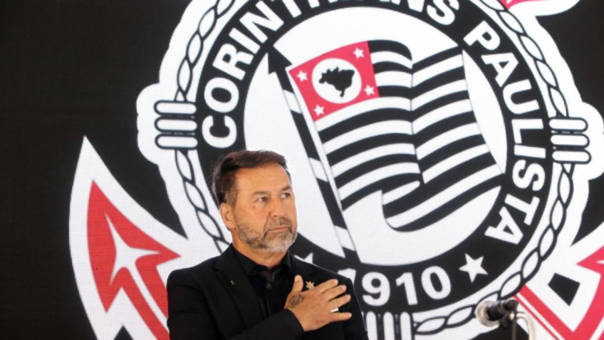 Votação de impeachment de presidente do Corinthians é suspensa