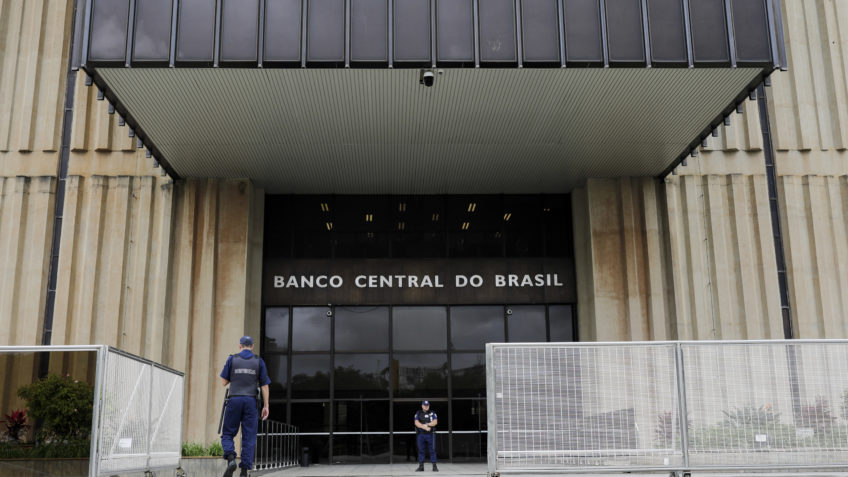 Banco Central adia divulgação de estatísticas fiscais de janeiro