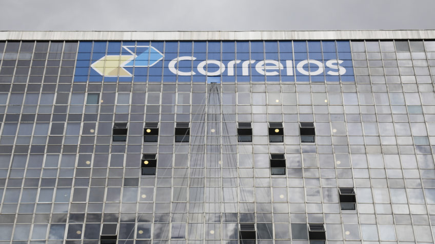 Correios dão calote de R$ 2,7 milhões em fundo de investimentos