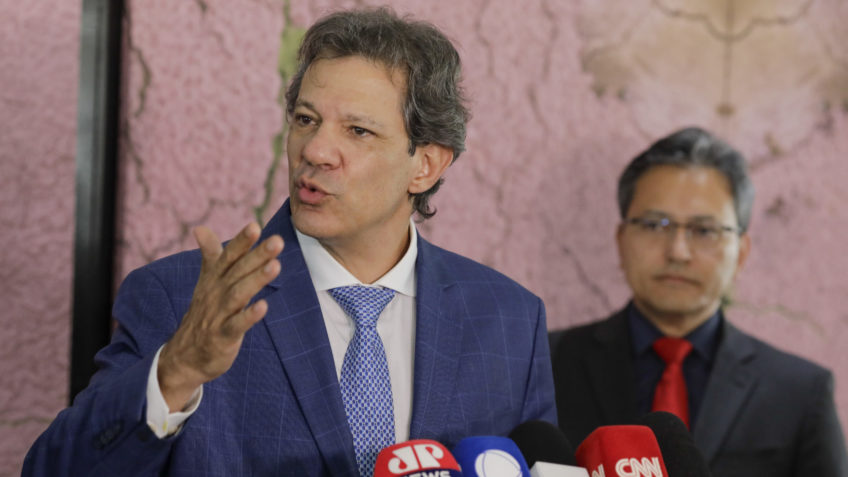 TikTok remove vídeo falso sobre Haddad após notificação da AGU