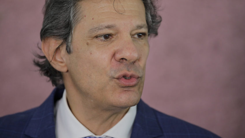 Consignado com garantia do FGTS deve ser em 2025, diz Haddad