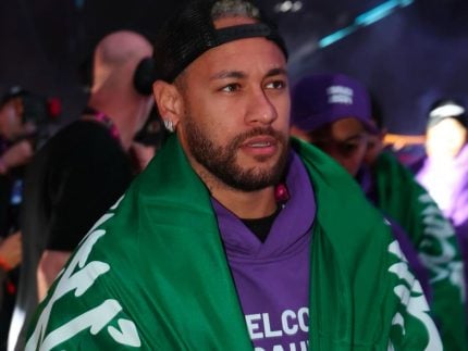 Neymar deixa o 3º maior salário do mundo pelo Santos: saiba os 10 jogadores mais bem pagos