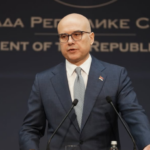 Primeiro-Ministro da Sérvia renuncia após protestos