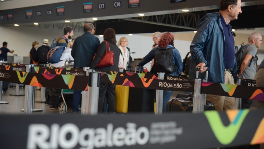 Brasil negou entrada de 8.799 estrangeiros e deportou 4 em 2024