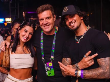 Ana Castela e Gabriel Medina curtem balada em Balneário Camboriú