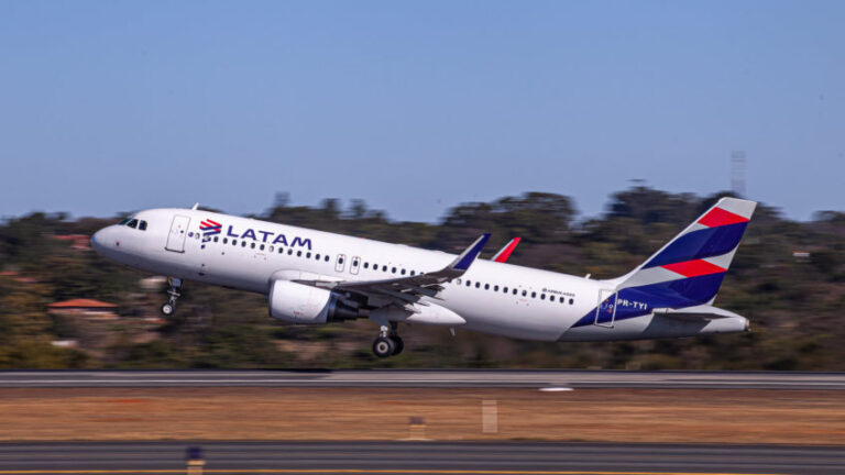 Lucro da Latam cresce 37,6% e bate US$ 355 mi no 1º trimestre