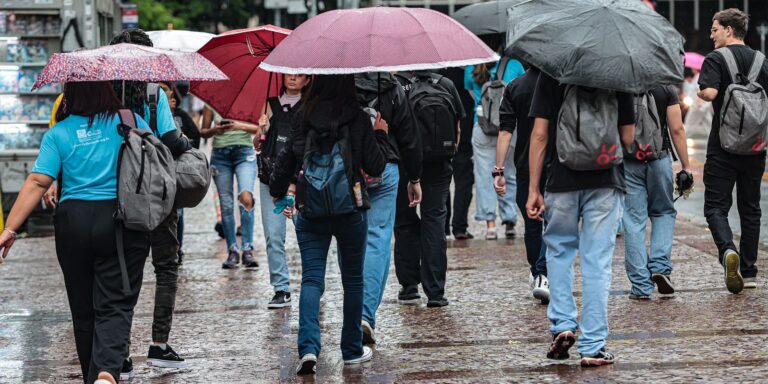 Defesa Civil mantém alerta para chuvas em São Paulo