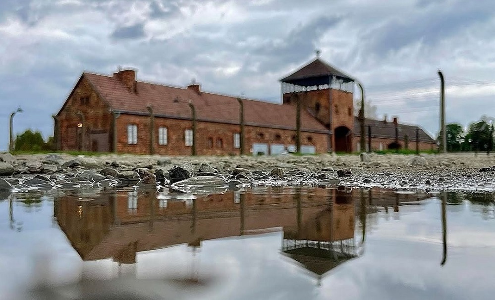 Museu de Auschwitz receberá discurso de sobreviventes em evento de 80 anos do Holocausto