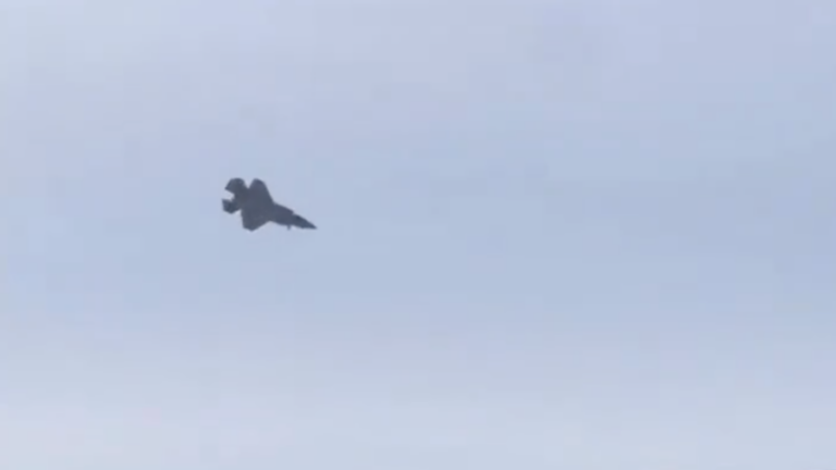 Caça F-35 dos EUA cai no Alasca; assista ao vídeo