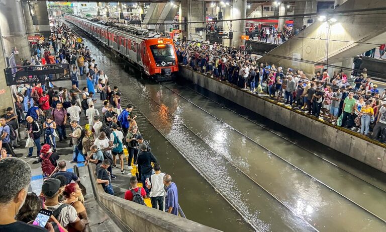 Chuva que caiu em SP é a 3ª maior em 64 anos e foi quase a metade do esperado para janeiro