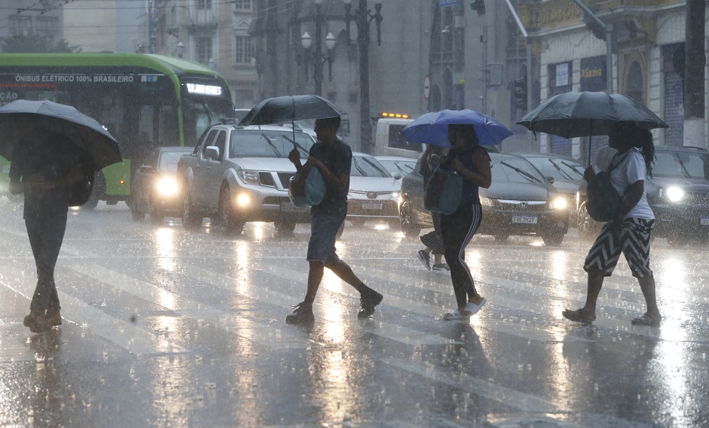 Capital paulista terá chuva forte nesta quinta