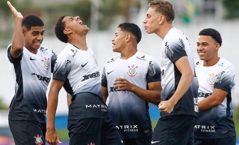 Corinthians vence o Rio Branco-AC na Copinha e garante vaga na 2ª fase do torneio