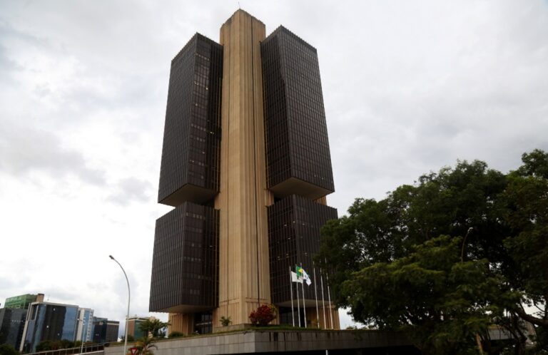 Copom eleva Selic a 13,25% ao ano na 1ª reunião chefiada por Galípolo