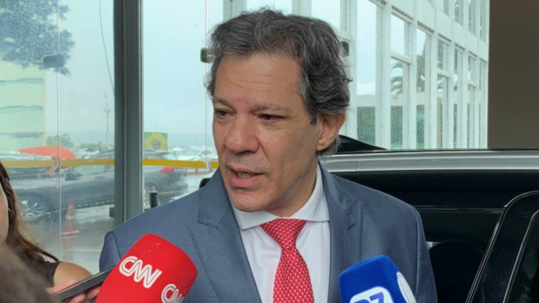 Haddad subirá isenção do imposto de renda para 2 salários mínimos