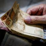 Aumento do salário mínimo terá impacto de R$ 81,5 bilhões na economia brasileira em 2025