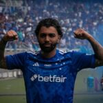 Mais de 45 mil torcedores lotam o Mineirão para apresentação de Gabigol, Dudu e outros quatro reforços