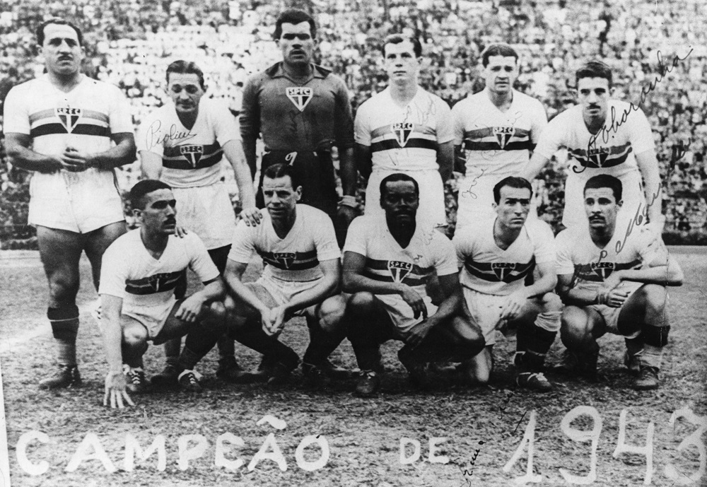 Sastre marcou época com a camisa do São Paulo, nos anos 40, apesar da idade avançada