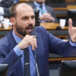 Michelle e Eduardo Bolsonaro formaram “ala mais radical” pelo golpe, disse Cid