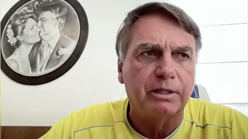 Lula está implodindo o Pix, diz Bolsonaro