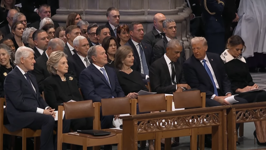 Trump posta vídeo que simula conversa com Obama