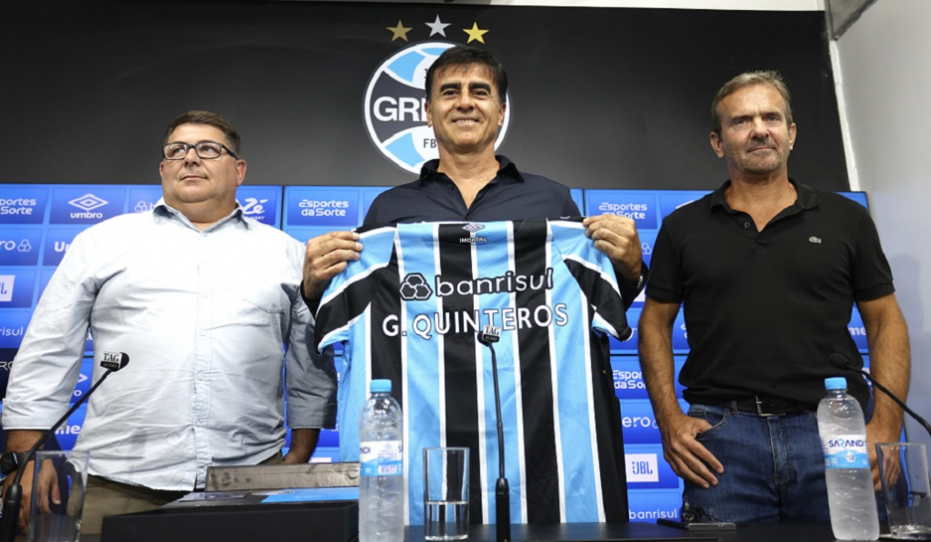 Quinteros comenta escolha pelo Grêmio: ‘Ganhar títulos’