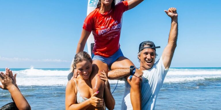 Luana Silva bate japonesa e fatura título do Mundial Júnior de Surfe