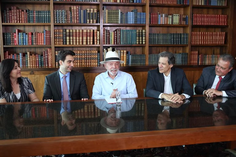 Lula terá pela primeira vez maioria de indicados em reunião do BC para decidir juros