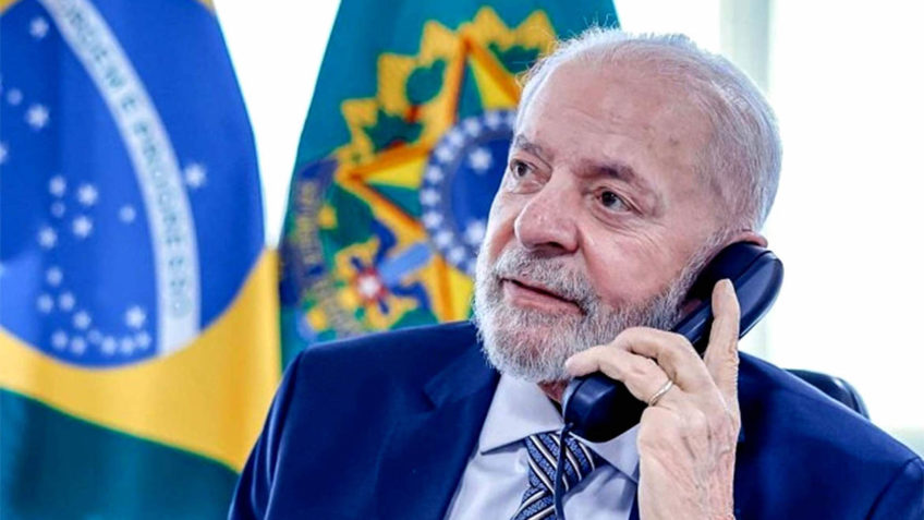 Lula vai sancionar veto a celulares nas escolas na 2ª feira