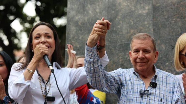 González e María Corina convocam atos contra Maduro